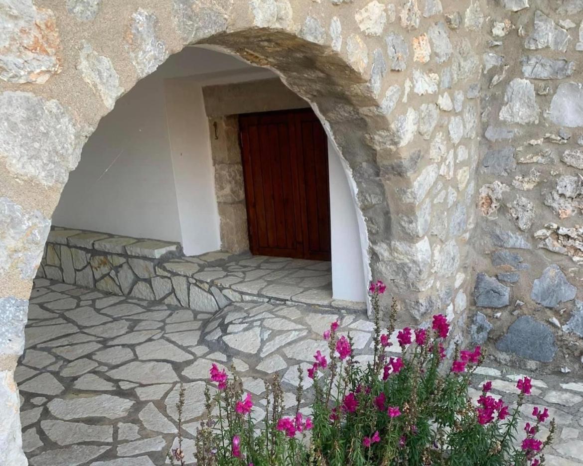 Terra Petra Villa at Psari Trikolonon Gortynia Psárion Exteriör bild